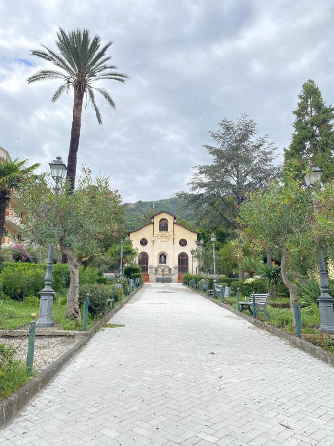 "The Gole Of Alcantara Living In The Dream'S Room" Graniti Exterior foto