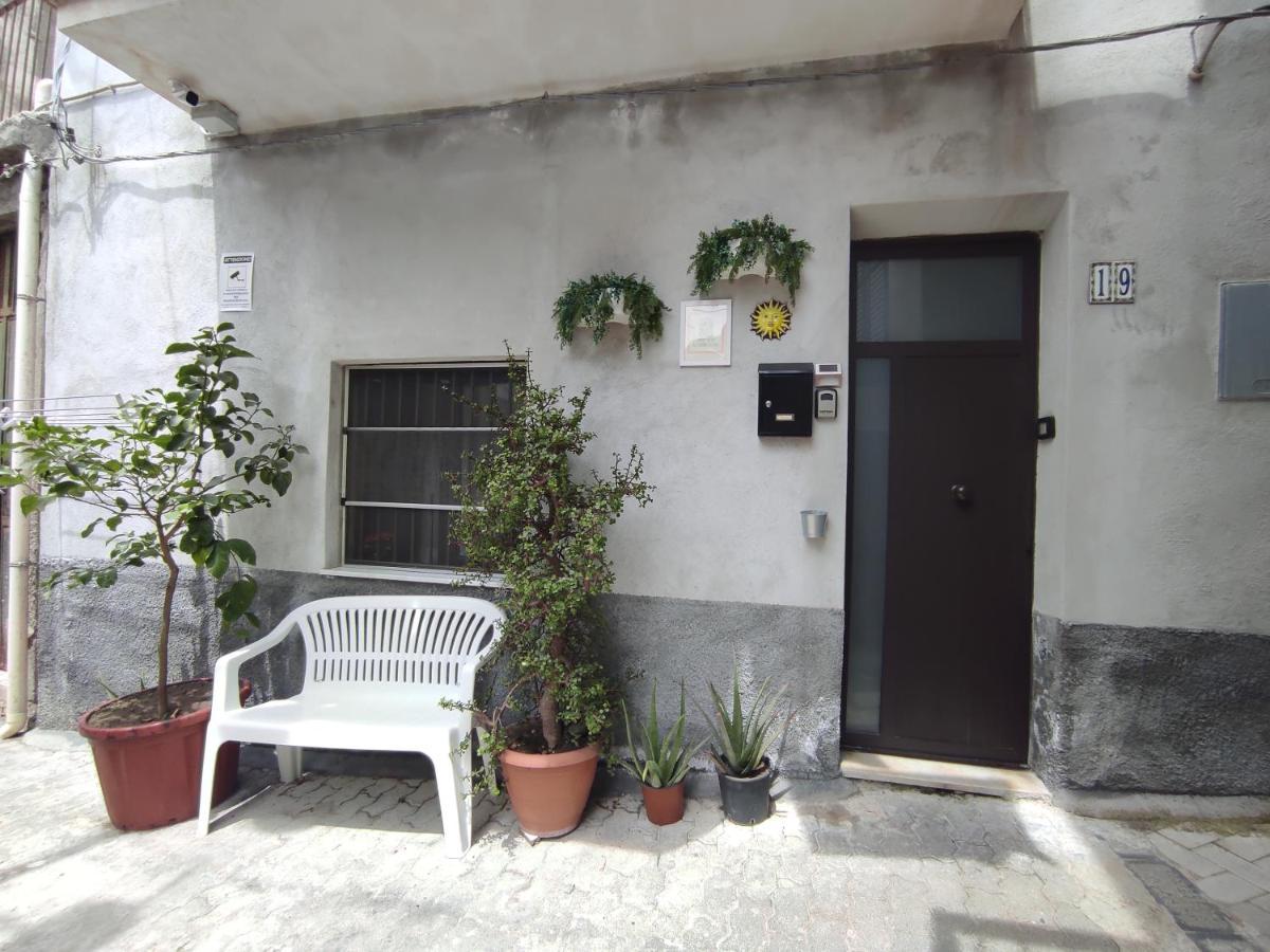 "The Gole Of Alcantara Living In The Dream'S Room" Graniti Exterior foto